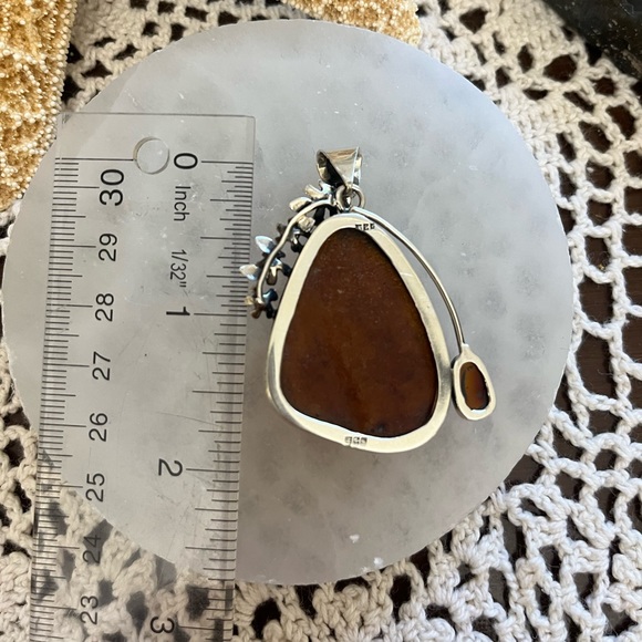 Sterling Silver .925 Amber Pendant - Picture 3 of 3